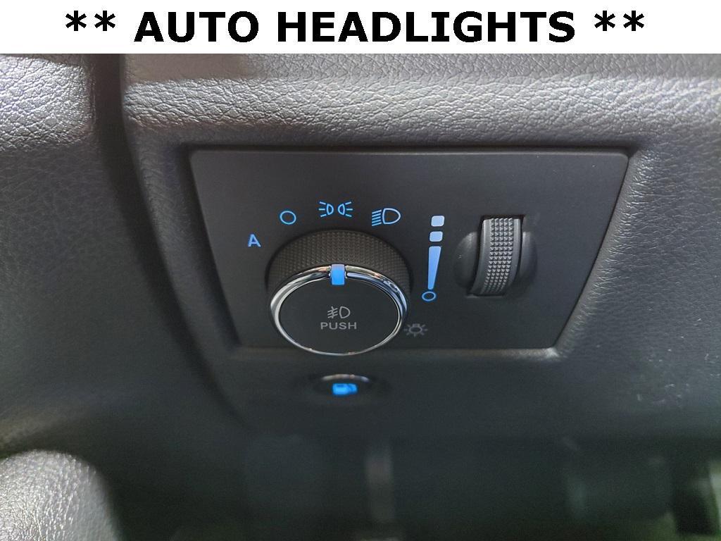 used 2022 Jeep Grand Cherokee car, priced at $28,763