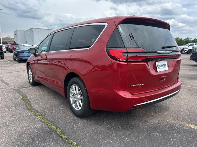 new 2025 Chrysler Pacifica car, priced at $43,113