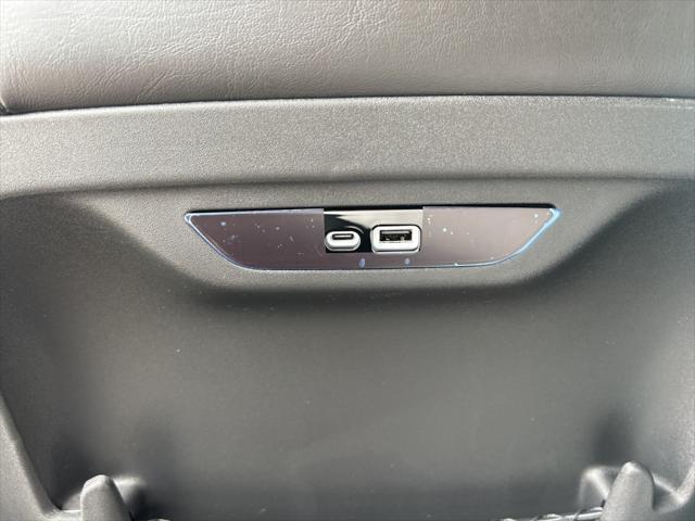 new 2025 Chrysler Pacifica car, priced at $43,113
