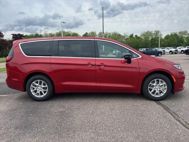 new 2025 Chrysler Pacifica car, priced at $43,113