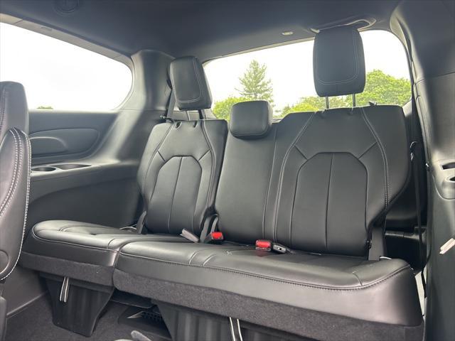 new 2025 Chrysler Pacifica car, priced at $43,113