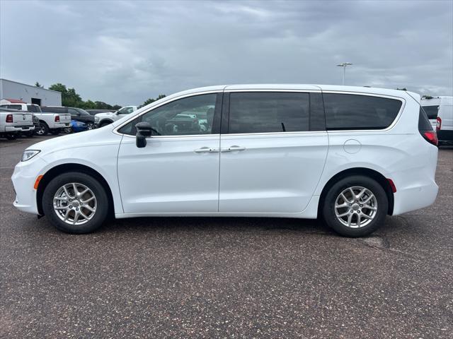 new 2025 Chrysler Pacifica car, priced at $42,405