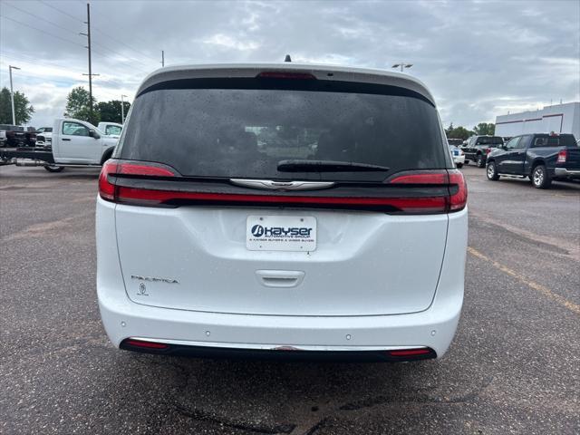 new 2025 Chrysler Pacifica car, priced at $42,405