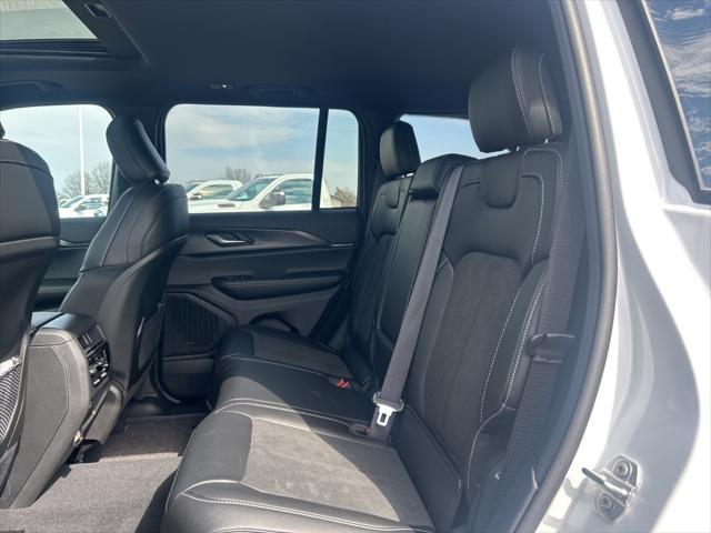 new 2025 Jeep Grand Cherokee car, priced at $40,415
