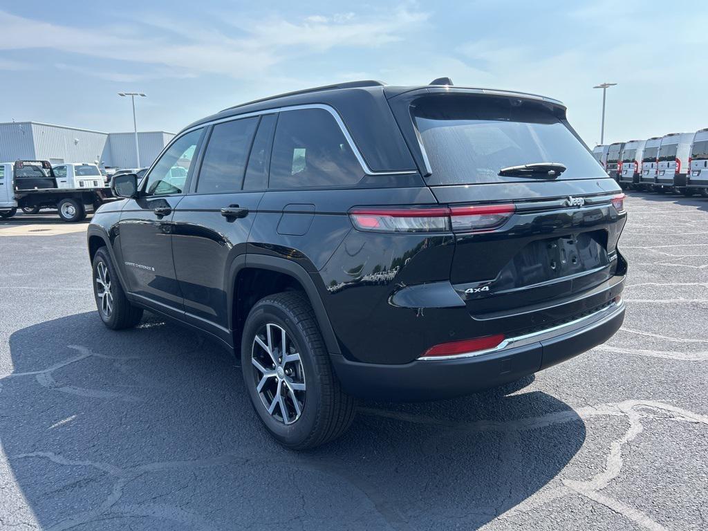new 2025 Jeep Grand Cherokee car, priced at $48,770