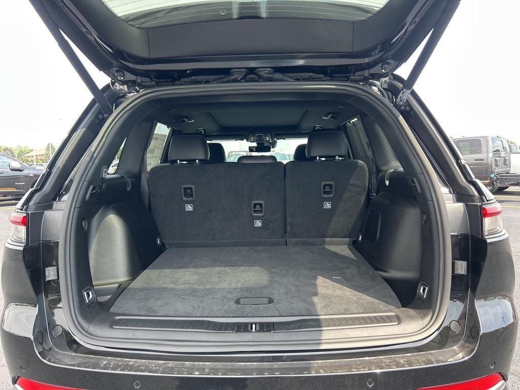 new 2025 Jeep Grand Cherokee car, priced at $50,310