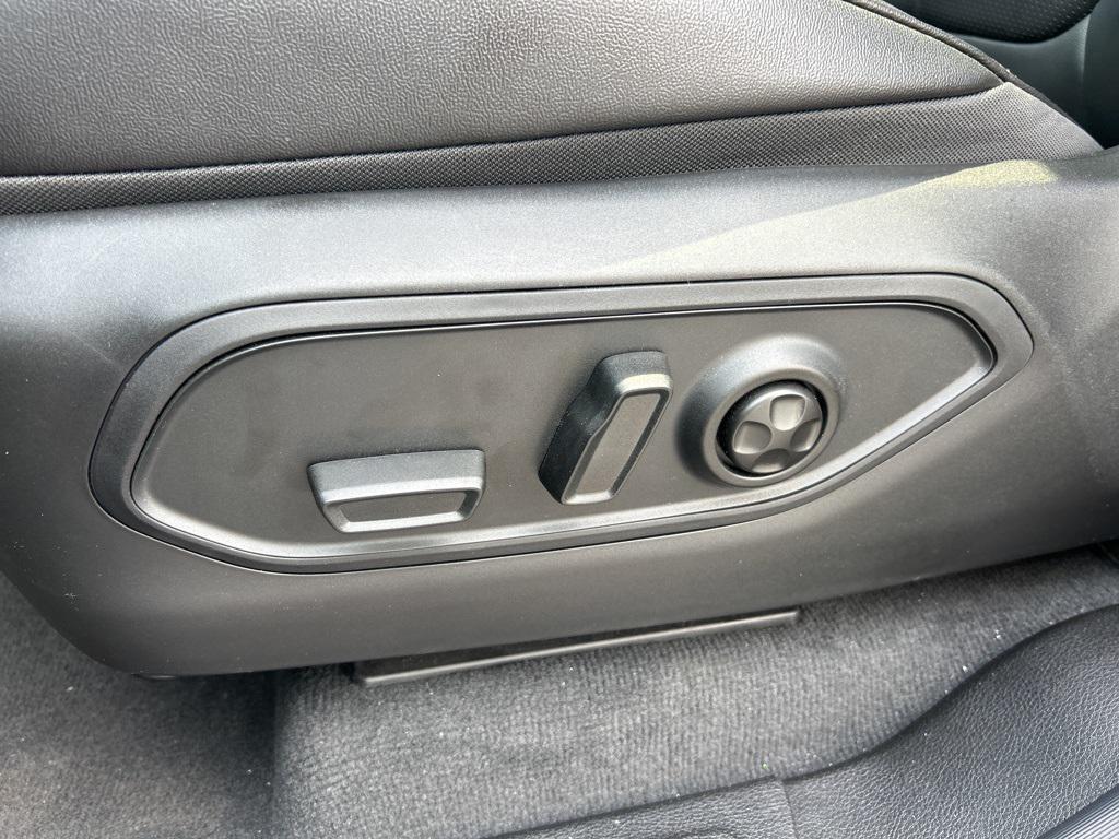new 2025 Jeep Grand Cherokee car, priced at $50,310
