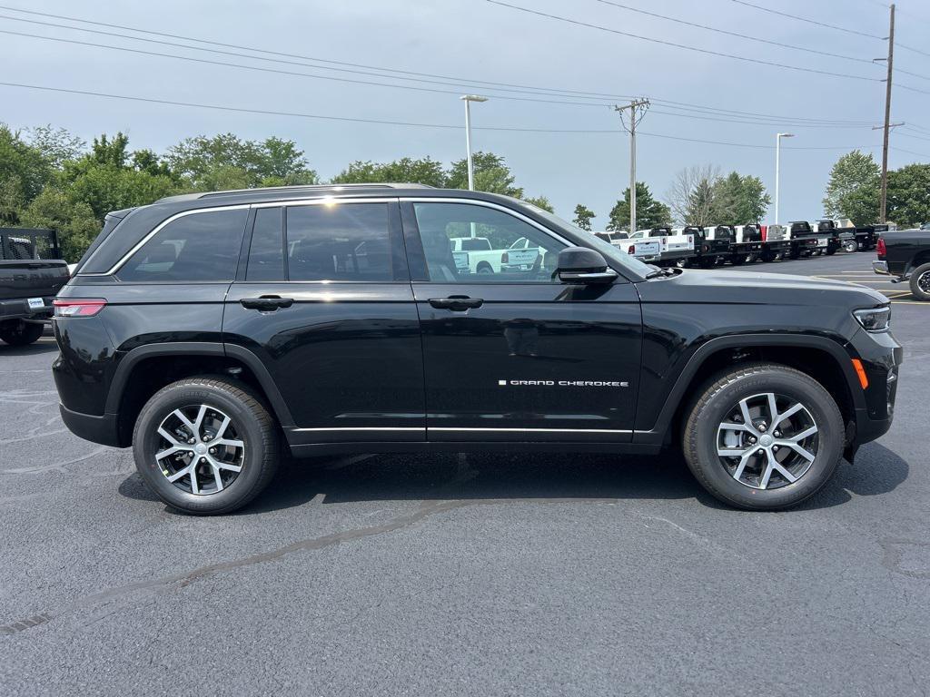 new 2025 Jeep Grand Cherokee car, priced at $50,310