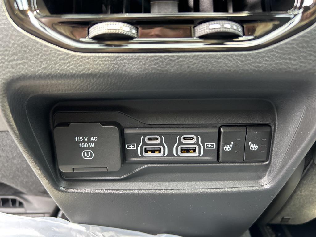 new 2025 Jeep Grand Cherokee car, priced at $50,310
