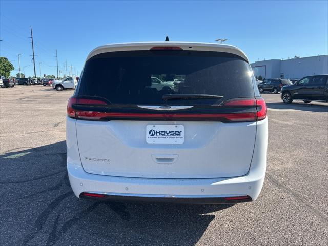 new 2025 Chrysler Pacifica car, priced at $42,620