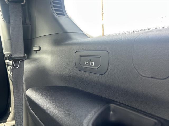 new 2025 Jeep Grand Cherokee L car, priced at $45,216