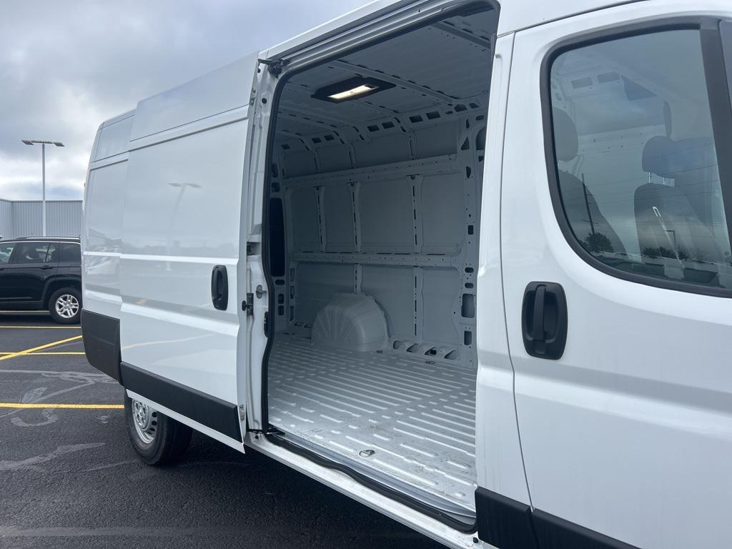 new 2025 Ram ProMaster 3500 car, priced at $52,282