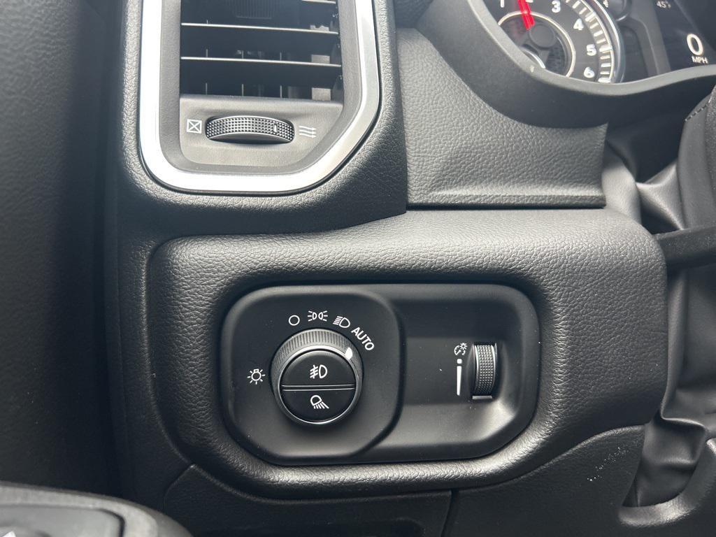 new 2025 Ram 1500 car, priced at $48,677