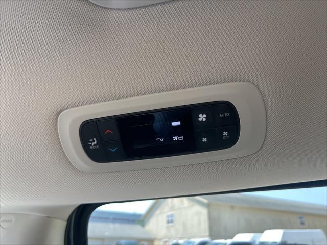 used 2023 Chrysler Pacifica car, priced at $27,990