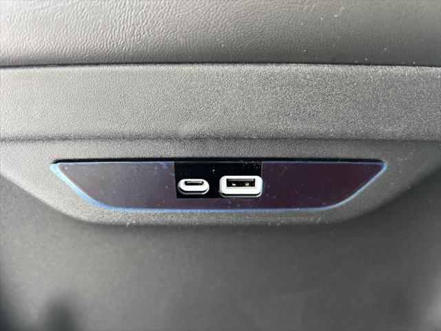 new 2025 Chrysler Pacifica car, priced at $47,810