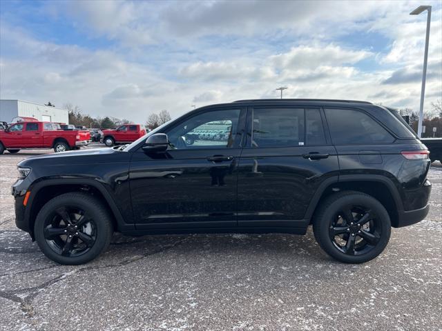 new 2025 Jeep Grand Cherokee car, priced at $50,497