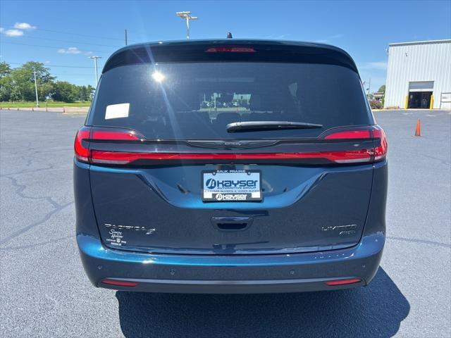 new 2025 Chrysler Pacifica car, priced at $51,287