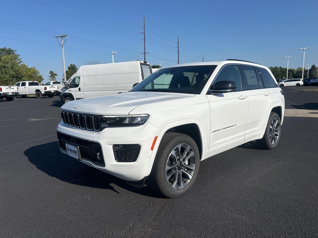 new 2025 Jeep Grand Cherokee car, priced at $56,824