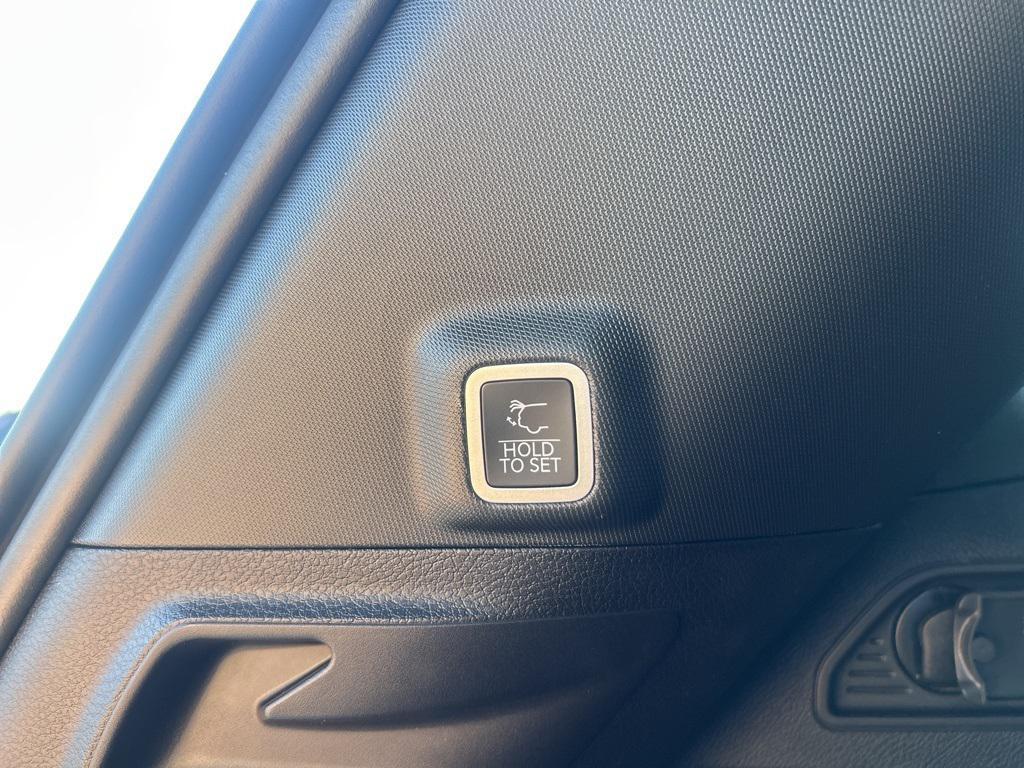new 2025 Jeep Grand Cherokee car, priced at $56,824