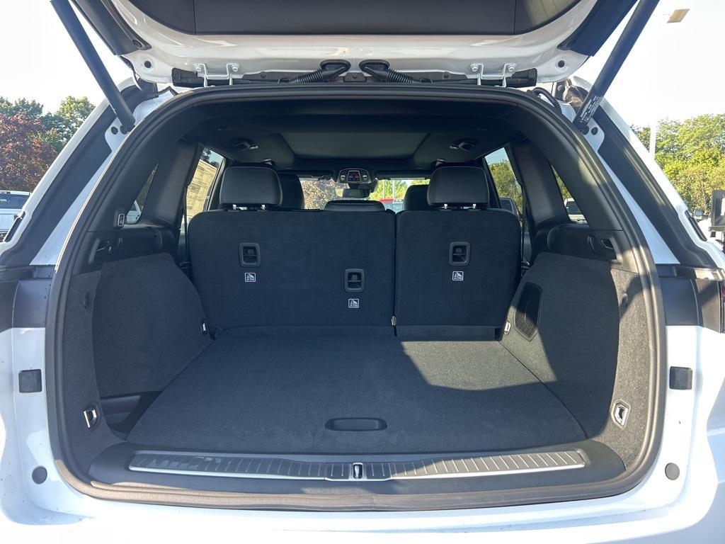 new 2025 Jeep Grand Cherokee car, priced at $56,824