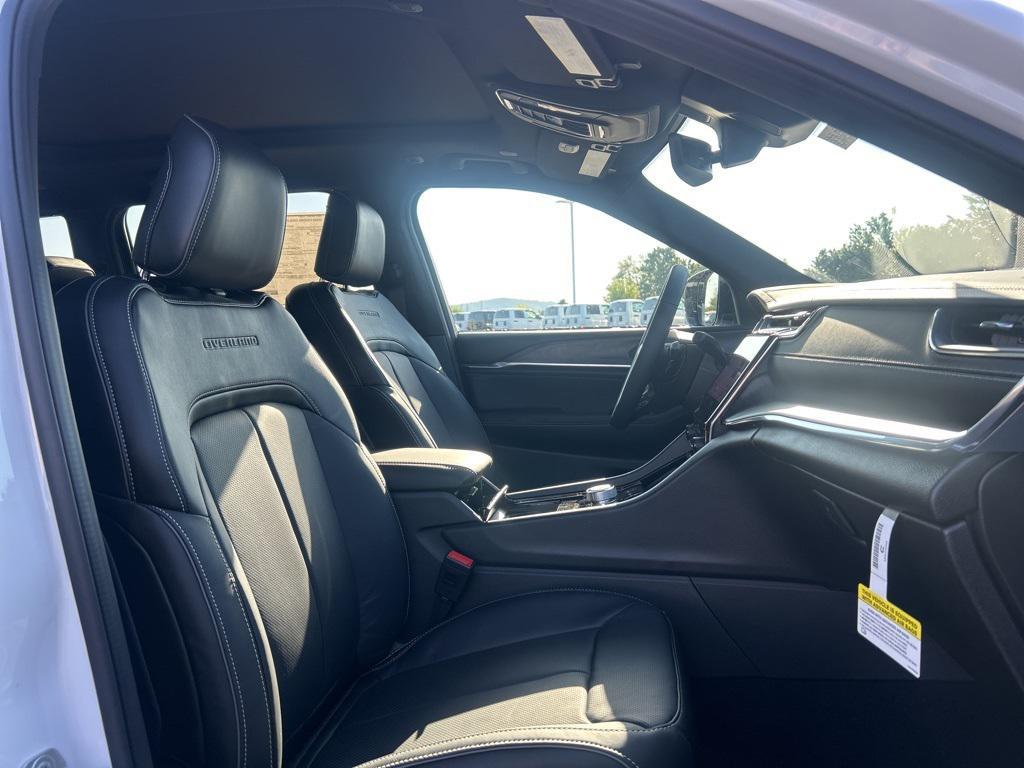 new 2025 Jeep Grand Cherokee car, priced at $56,824