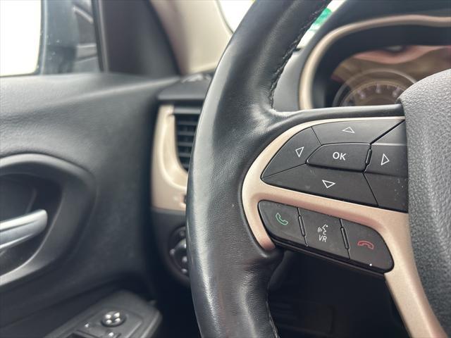 used 2015 Jeep Cherokee car, priced at $10,000