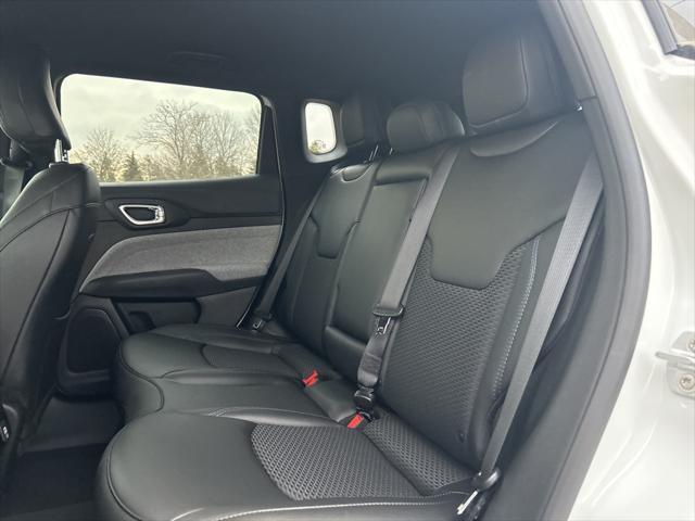 new 2025 Jeep Compass car, priced at $26,997