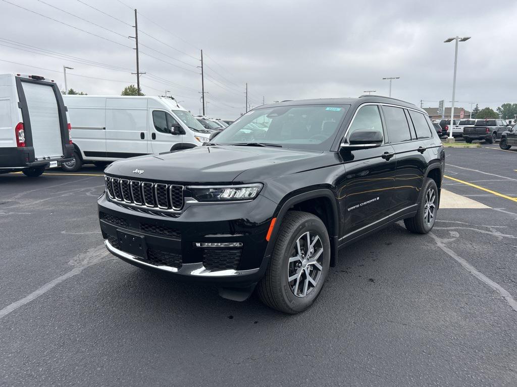 new 2025 Jeep Grand Cherokee L car, priced at $51,431