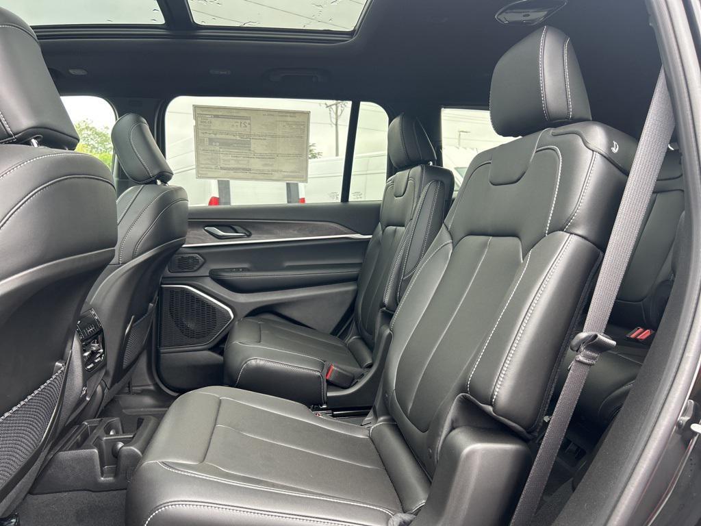 new 2025 Jeep Grand Cherokee L car, priced at $51,431