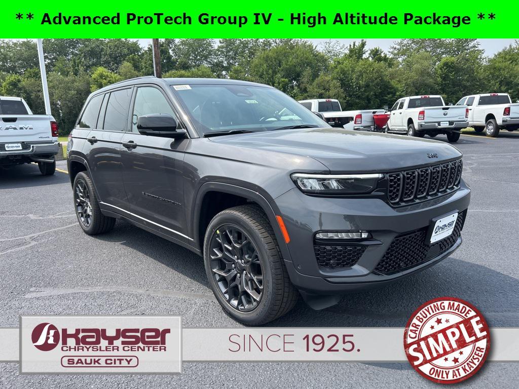 new 2025 Jeep Grand Cherokee car, priced at $64,997