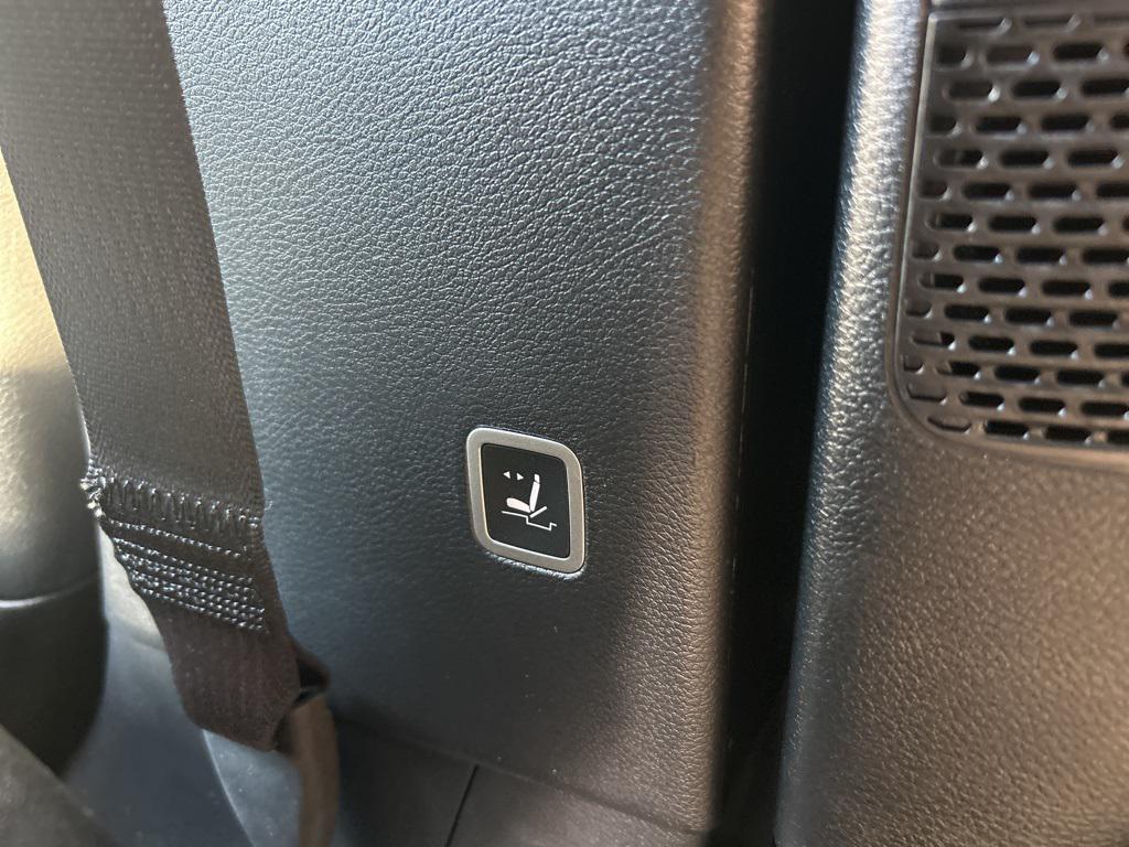 new 2026 Chrysler Pacifica car, priced at $53,210