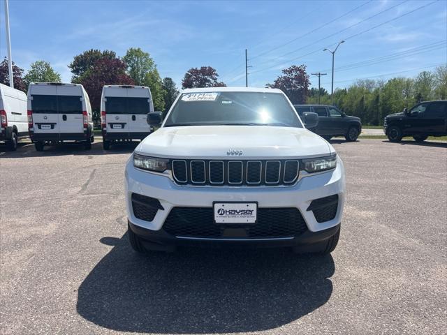 new 2025 Jeep Grand Cherokee car, priced at $37,583