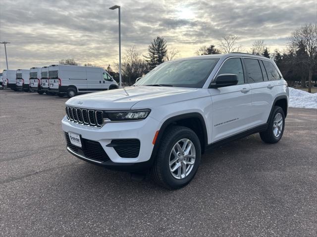 new 2025 Jeep Grand Cherokee car, priced at $39,080