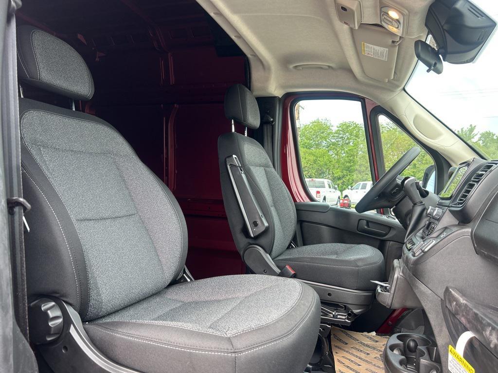 new 2025 Ram ProMaster 2500 car, priced at $49,997