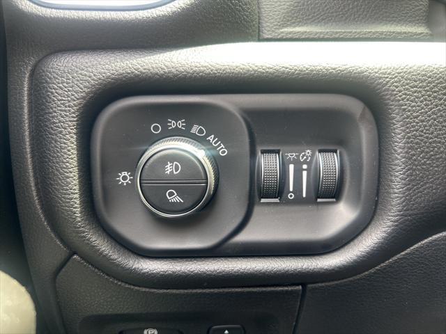 new 2025 Ram 1500 car, priced at $50,974
