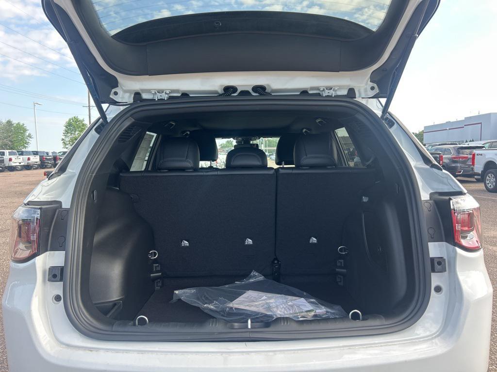 new 2025 Jeep Compass car, priced at $33,686