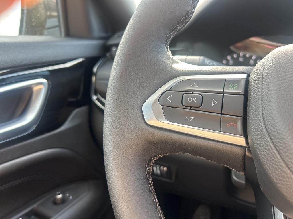 new 2025 Jeep Compass car, priced at $33,686