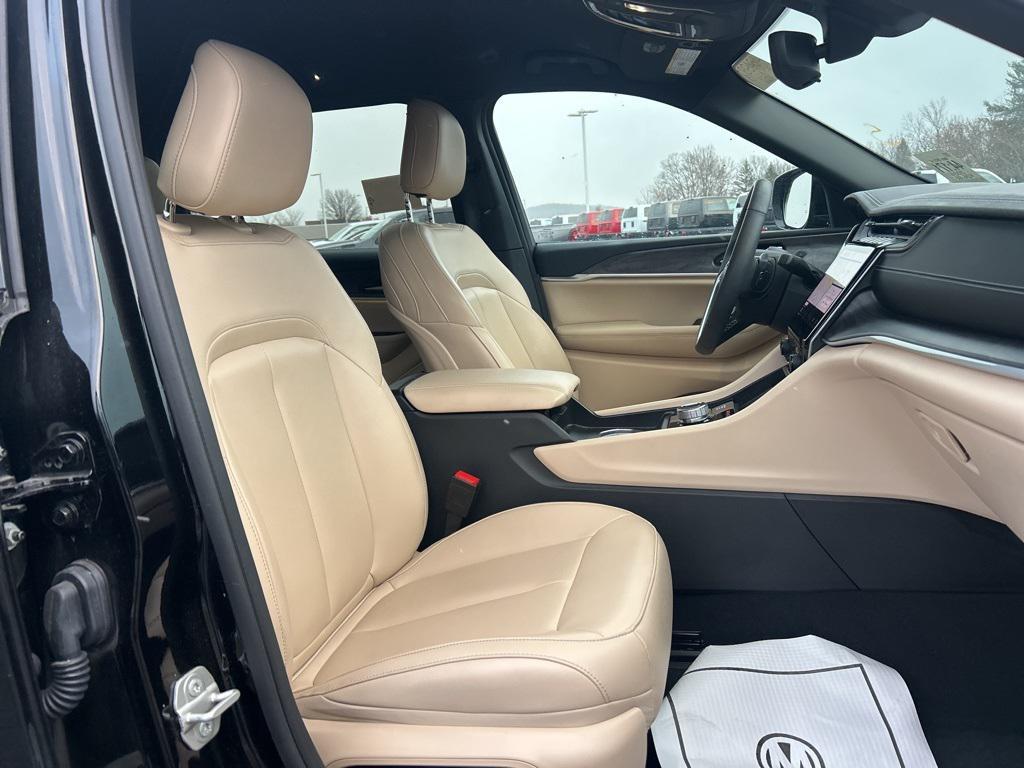 used 2024 Jeep Grand Cherokee L car, priced at $35,499