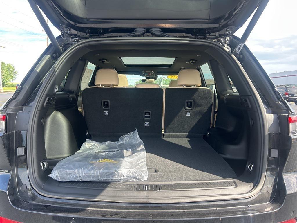 new 2025 Jeep Grand Cherokee car, priced at $45,051