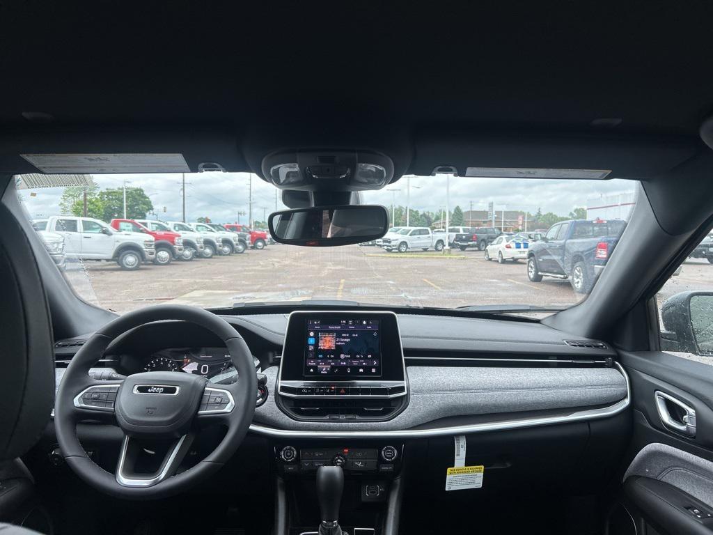 new 2025 Jeep Compass car, priced at $27,686