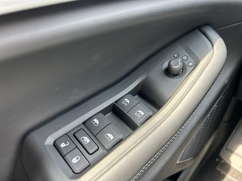 new 2025 Jeep Grand Cherokee car, priced at $50,270