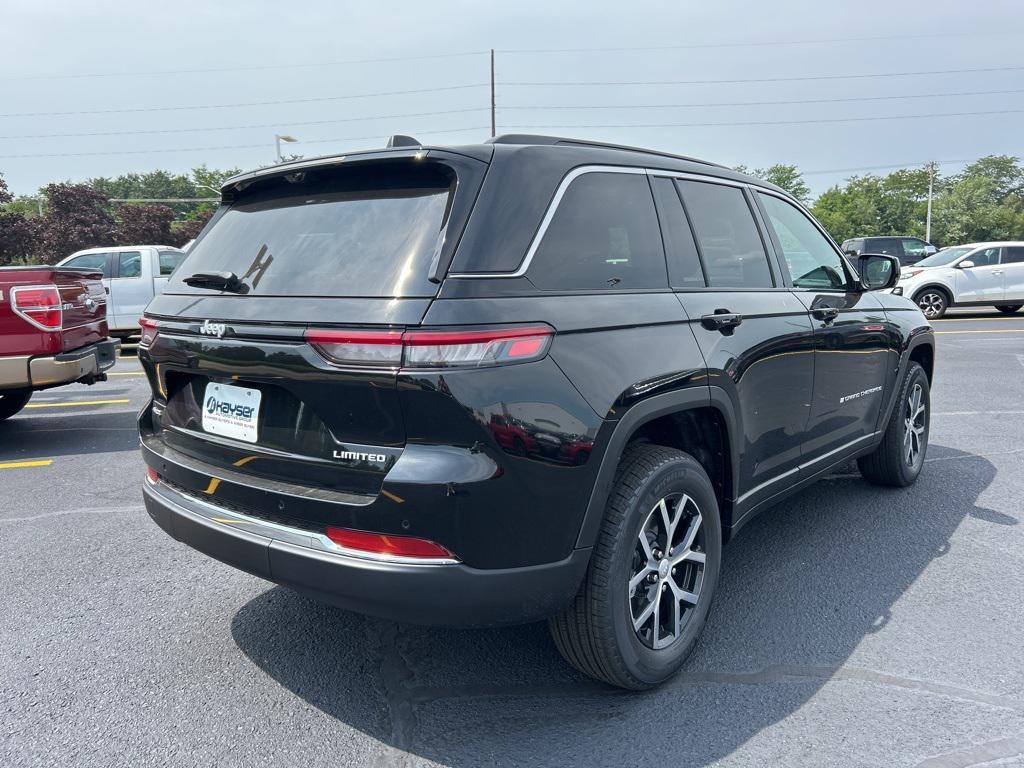 new 2025 Jeep Grand Cherokee car, priced at $50,270