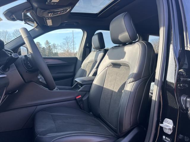 new 2025 Jeep Grand Cherokee L car, priced at $48,920