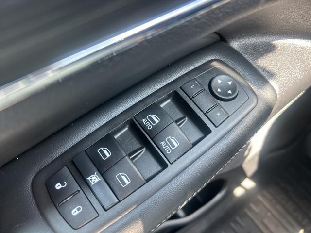 used 2021 Jeep Grand Cherokee car, priced at $32,500