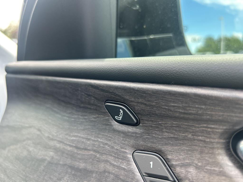 new 2025 Jeep Grand Cherokee L car, priced at $61,539