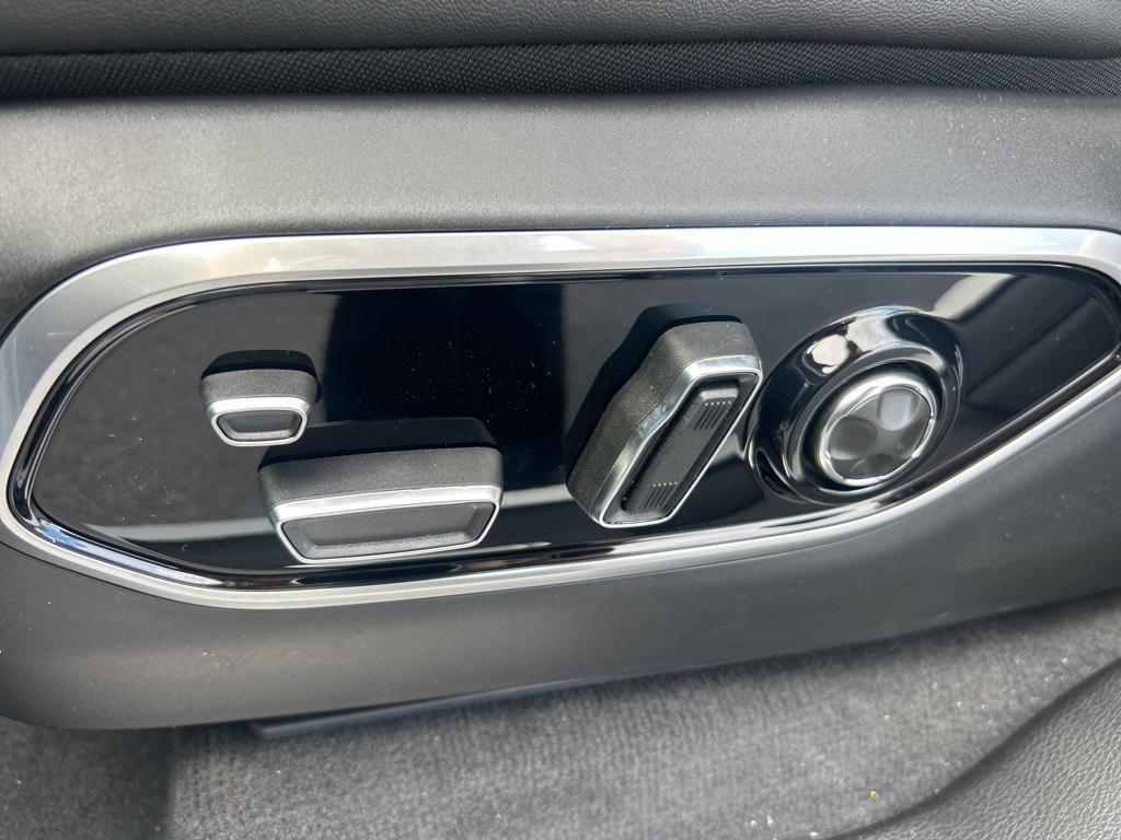 new 2025 Jeep Grand Cherokee L car, priced at $61,539