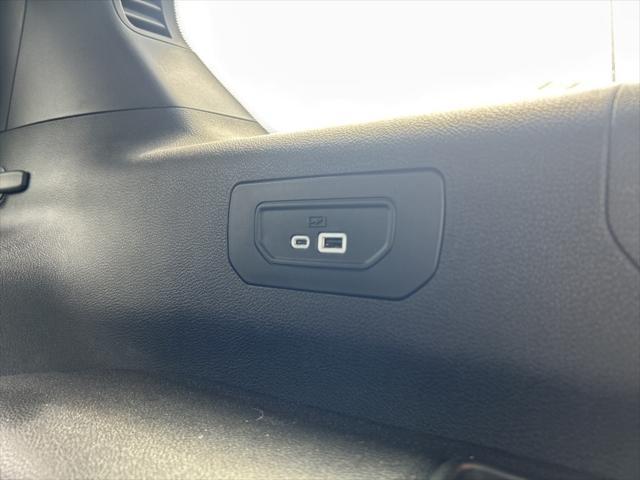 used 2023 Jeep Grand Cherokee L car, priced at $30,502