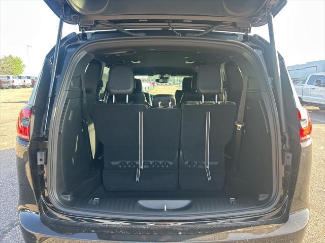 new 2025 Chrysler Pacifica car, priced at $42,690