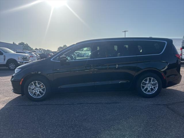 new 2025 Chrysler Pacifica car, priced at $42,690