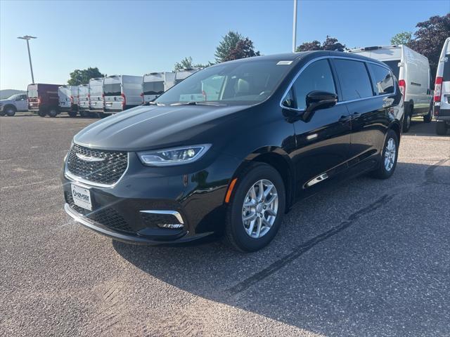 new 2025 Chrysler Pacifica car, priced at $42,690